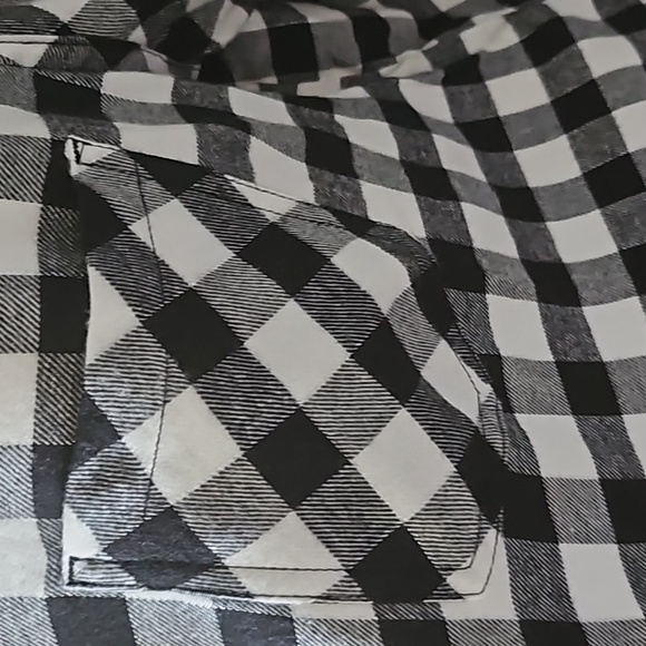 Maurices Black and Off White Soft Flannel Button Down Shirt NWT - Picture 6 of 11